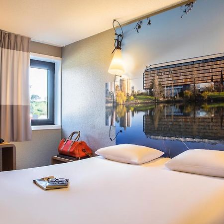 فندق Ibis Paris كْرُتييّ المظهر الخارجي الصورة