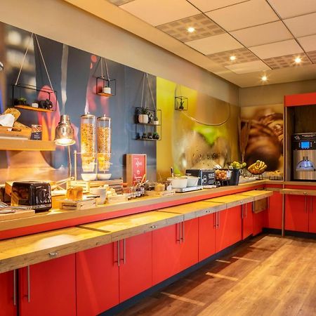 فندق Ibis Paris كْرُتييّ المظهر الخارجي الصورة
