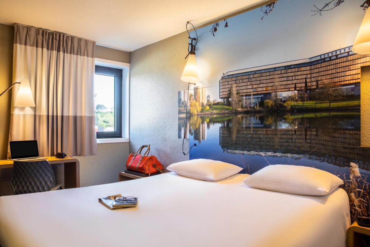 فندق Ibis Paris كْرُتييّ المظهر الخارجي الصورة