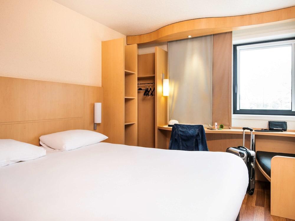 فندق Ibis Paris كْرُتييّ المظهر الخارجي الصورة