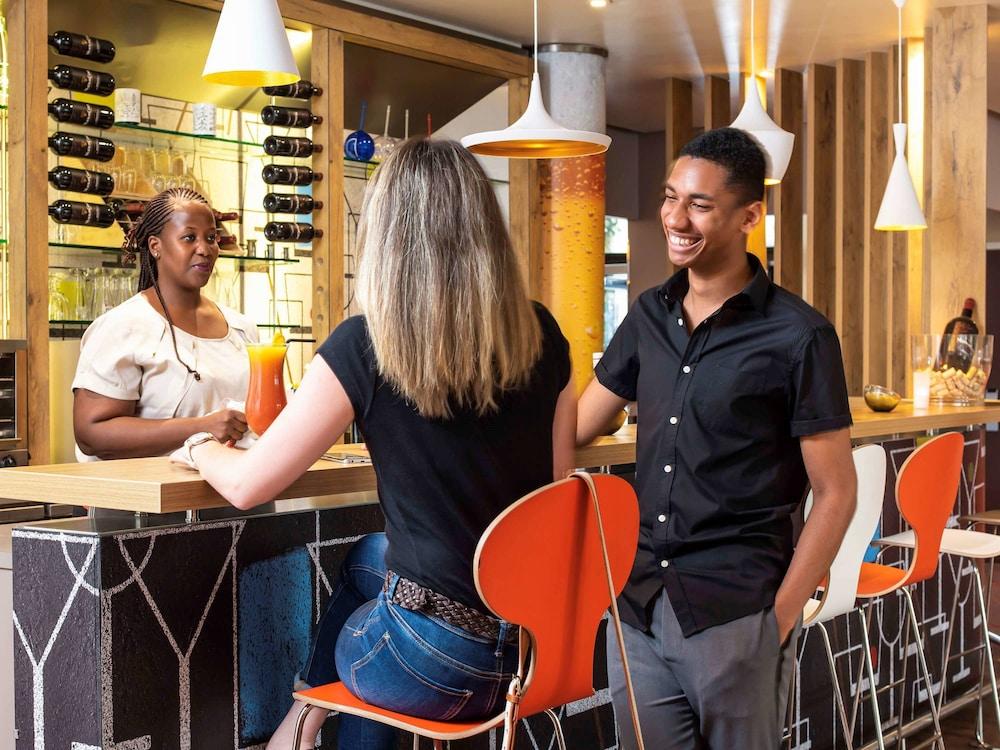 فندق Ibis Paris كْرُتييّ المظهر الخارجي الصورة