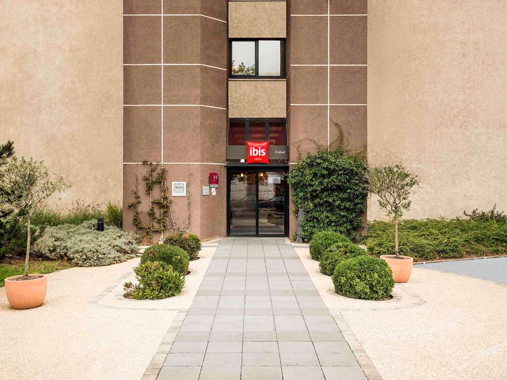 فندق Ibis Paris كْرُتييّ المظهر الخارجي الصورة