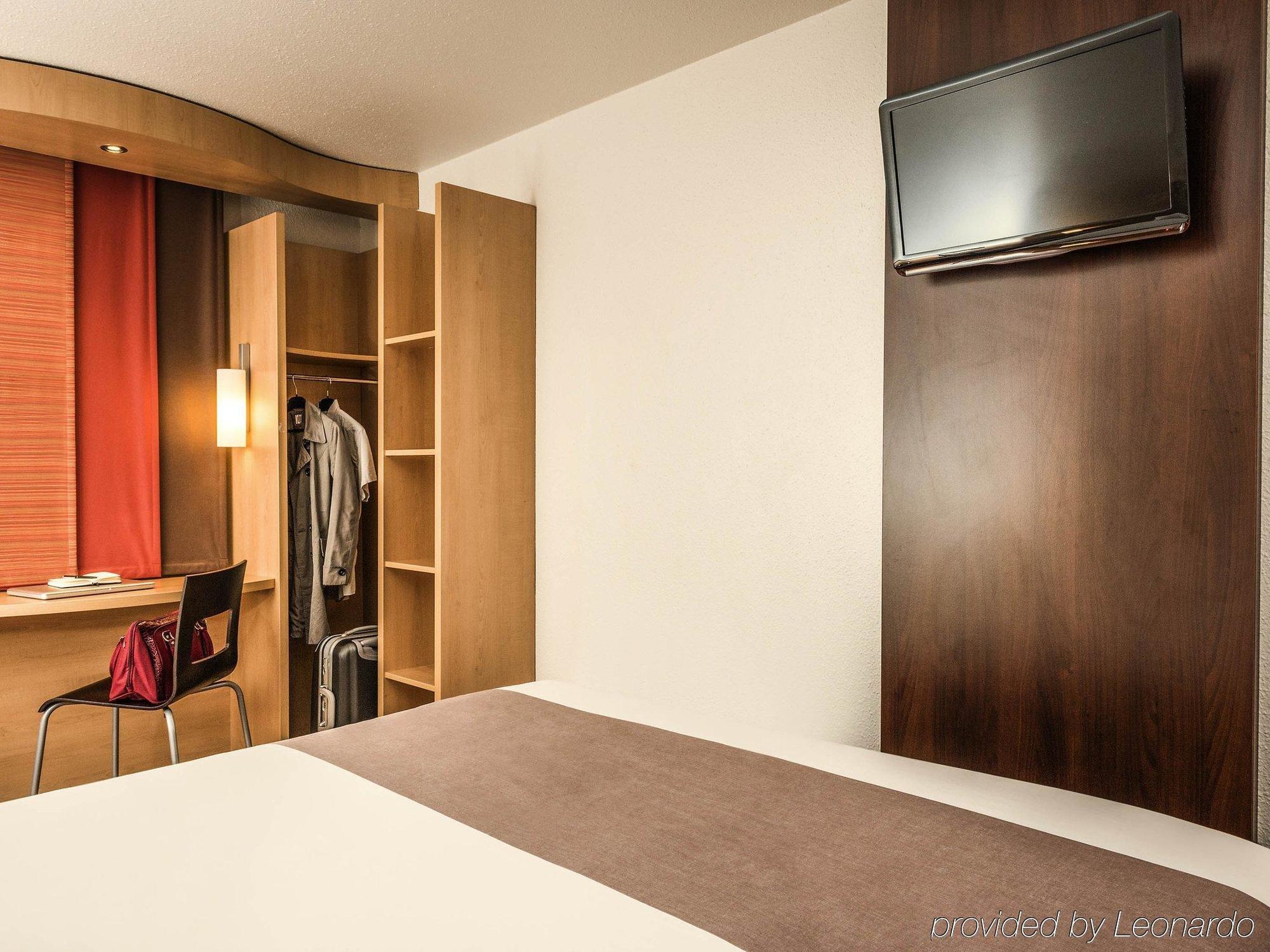 فندق Ibis Paris كْرُتييّ المظهر الخارجي الصورة