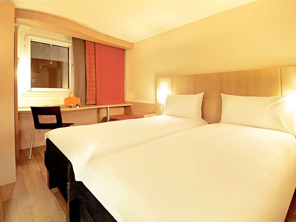 فندق Ibis Paris كْرُتييّ الغرفة الصورة